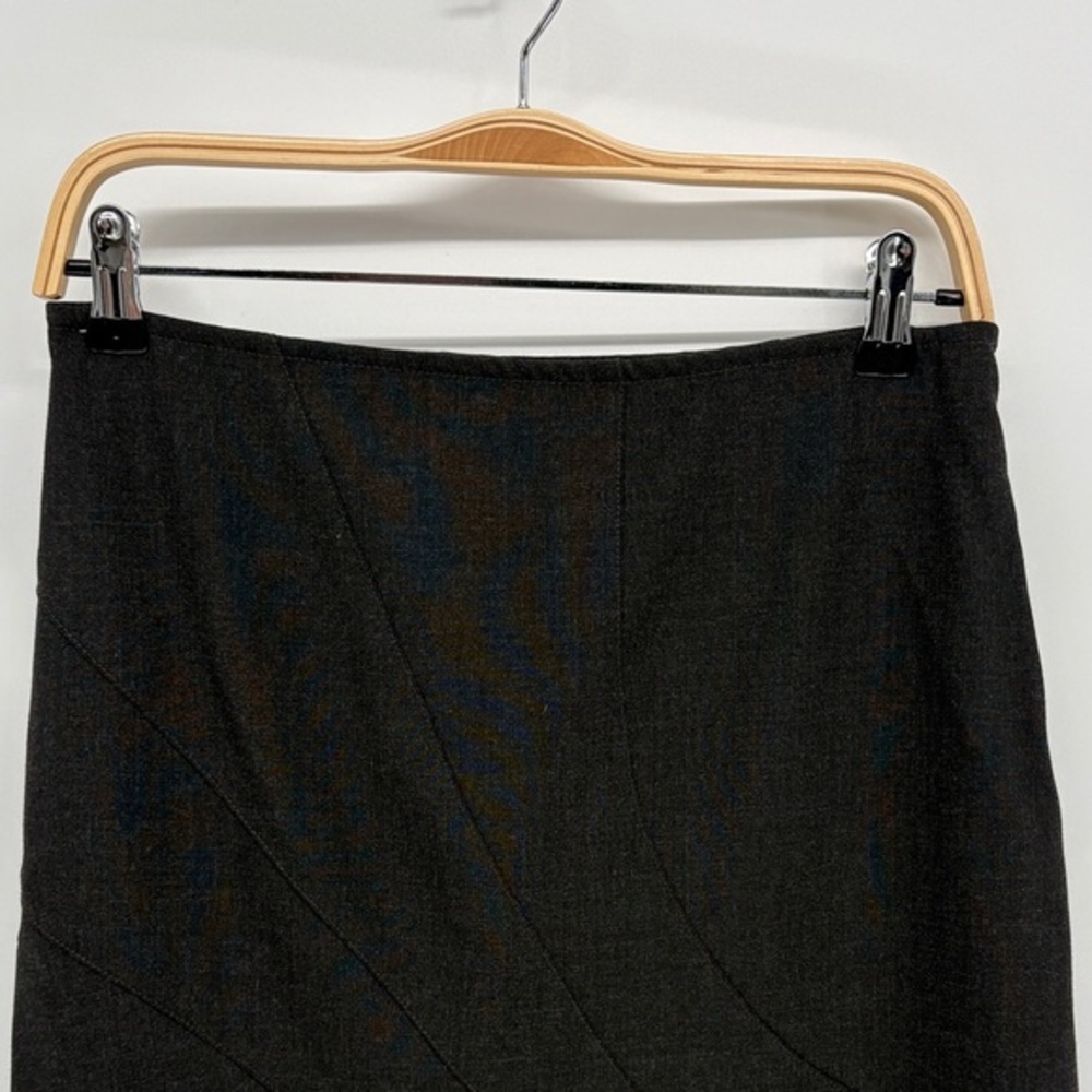 🥽 Poleci charcoal woven Skirt with organic seaming detail